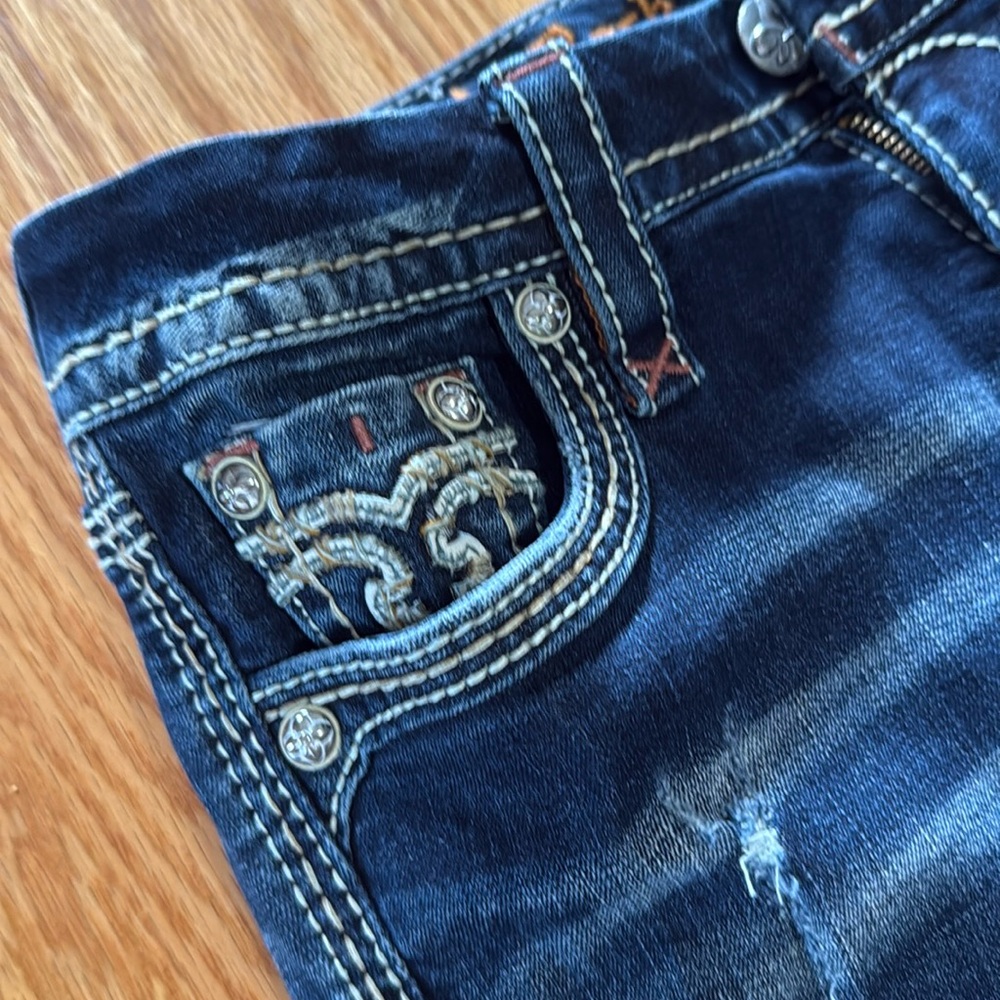 Ladies Rock Revival jeans, size 28 hemmed to a 30 length like new hardly worn. - Picture 8 of 16